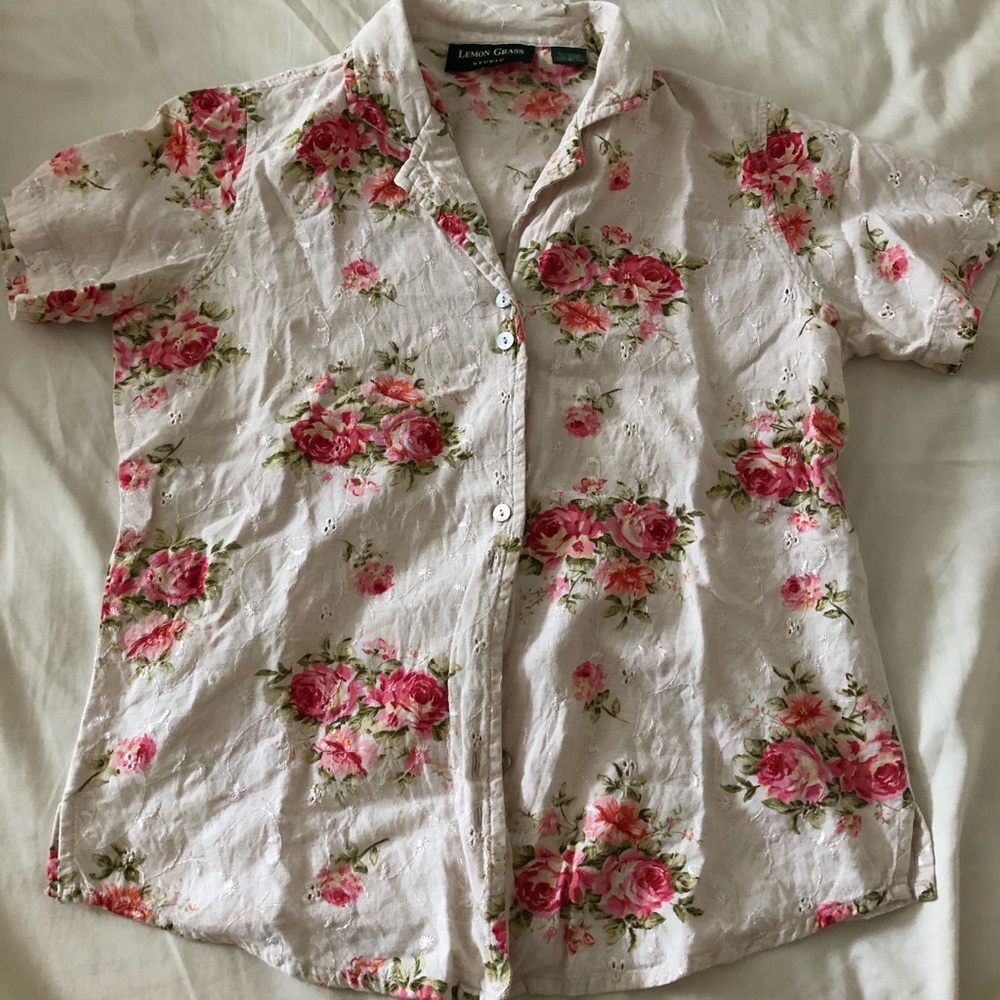Floral button up women’s top